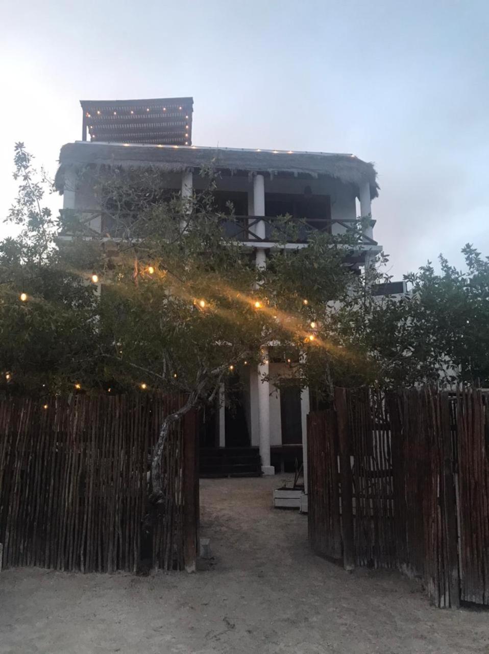 Hotel Luna Roja Holbox Esterno foto